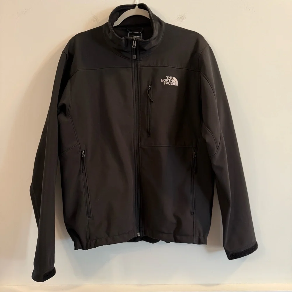 The North Face Men's black Performance Jacket